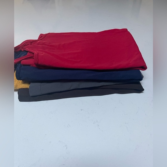 Bundle of 5 Tank  Tops 🌷SO SEAMLESS - Picture 5 of 14